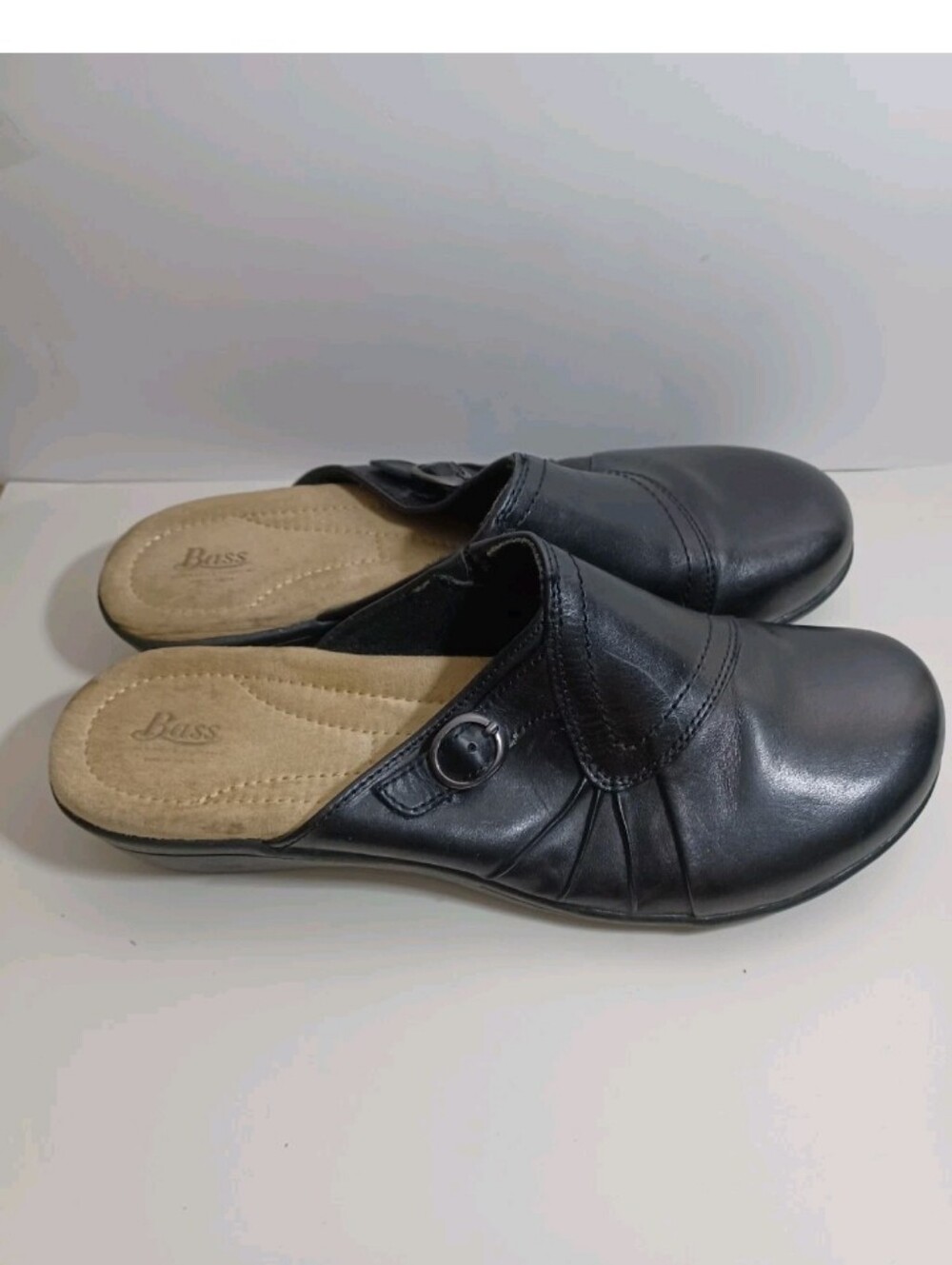 Bass Womens Black Leather Slip-On Clog Mules with Buckle Accent 10M